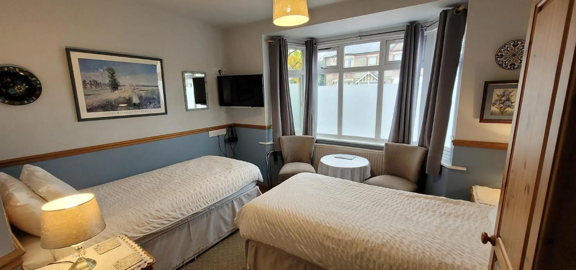 Alington House Bed and Breakfast CBG